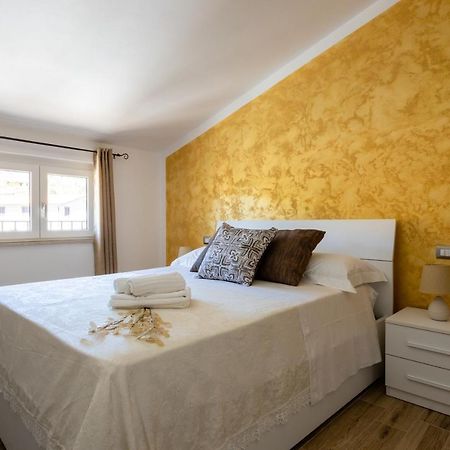 Cadoni Guest House Боза Екстер'єр фото