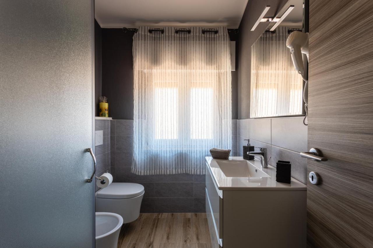 Cadoni Guest House Боза Екстер'єр фото